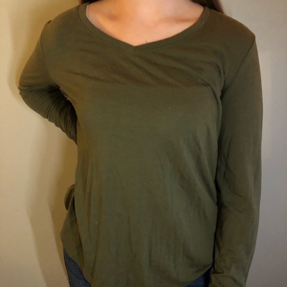 Green V-neck Longsleeve